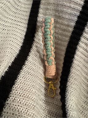 Macrame wristlet